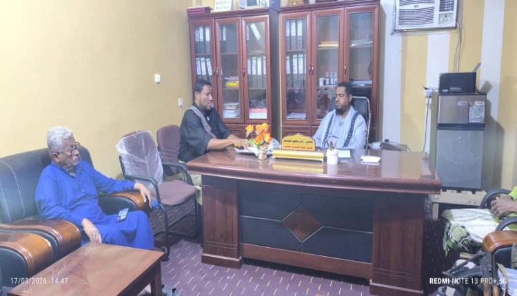 مدير عام مديرية خنفر "اليوسفي " يلتقي مدير مكتب الزراعة لمناقشة أعمال إصلاح قنوات الري