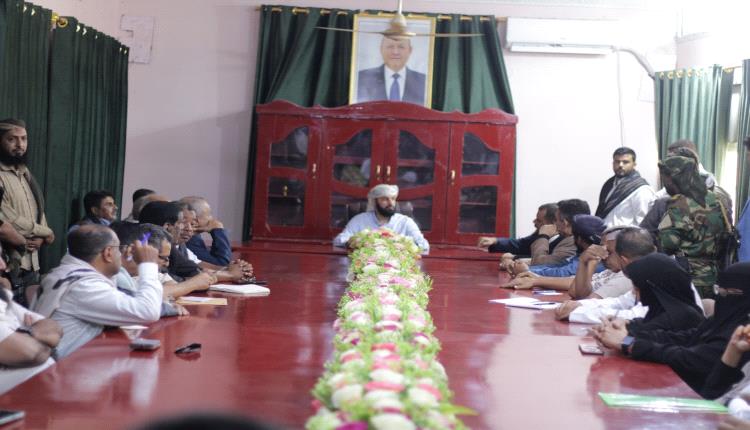 الرباش يترأس اجتماعاً موسعاً للقيادات التنفيذية بأبين ويؤكد: "أبين أولاً" شعارنا لتحقيق التنمية