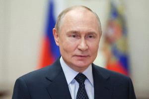 بوتين يهنئ مجتبى خامنئي بتوليه منصب المرشد الأعلى لإيران ويؤكد دعم موسكو لطهران