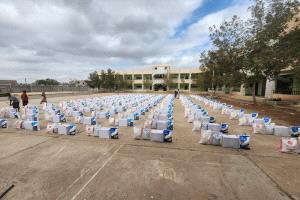 مبادرة الاعلامي العبيدي تختتم توزيع  السلة الرمضانية للأسر المحتاجة في عدن ولحج بدعم القوات المشتركة