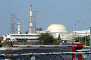 مقذوف يستهدف محيط محطة بوشهر النووية وسط تصاعد التوتر