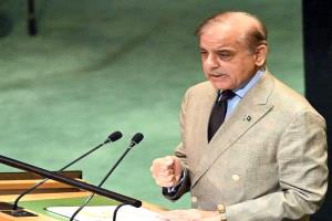 رئيس وزراء باكستان يعزي إيران ويؤكد استمرار جهود بلاده لدعم السلام