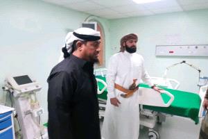 محافظ أبين يزور مرضى مستشفى الرازي بجعار في أول أيام عيد الفطر ويؤكد دعم الخدمات الصحية