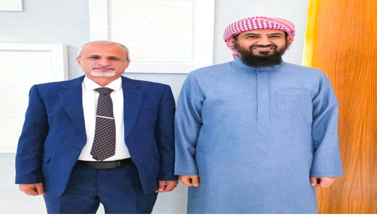 النائب المحرمي يلتقي وكيل وزارة الصحة العامة والسكان الأستاذ د. سالم الشبحي في الرياض