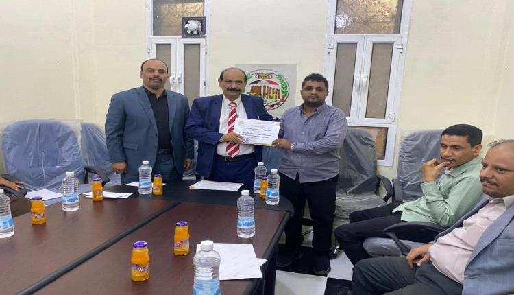 الدغاري يشهد تكريم موظفي هيئة التأمينات والمعاشات ويشيد بدورهم في رفع كفاءة الأداء