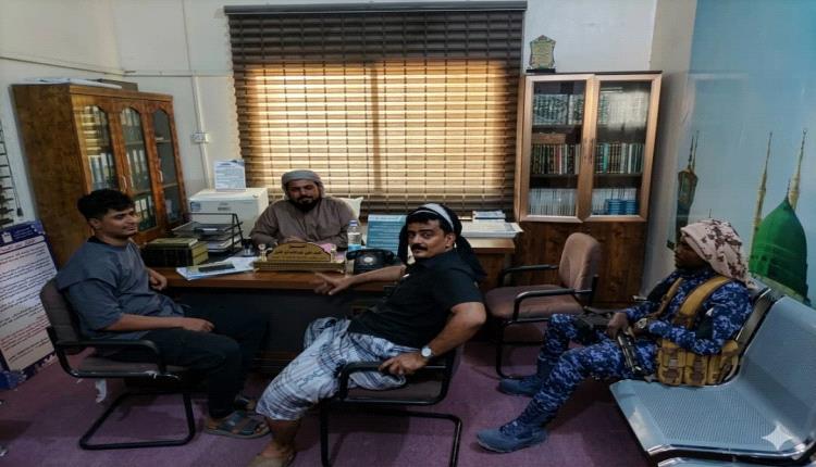 في خطوة لتعزيز العمل الوقفي.. الإعلامي والناشط الجنوبي صامد اليافعي “أبو عواد الجعاري” يزور مكتب أوقاف خنفر ويشيد بالجهود المبذولة