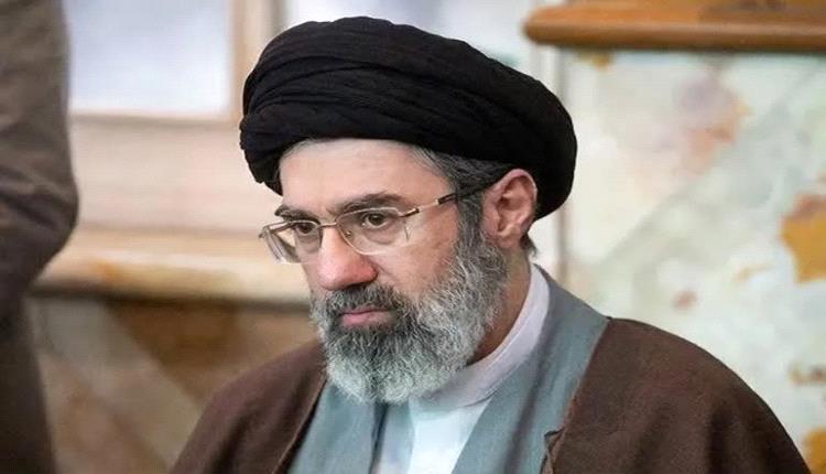 مسؤول في مكتب المرشد الإيراني يوضح حقيقة إصابة مجتبى خامنئي خلال الهجوم على طهران