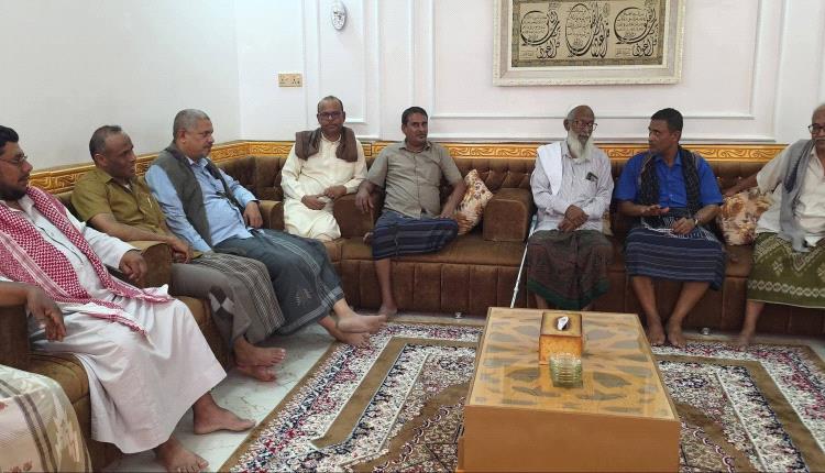 وفد من انتقالي وادي وصحراء حضرموت يزور الشيخ عمر بخضر والكادر عمر بالراشد تقديرًا لأدوارهما الوطنية.