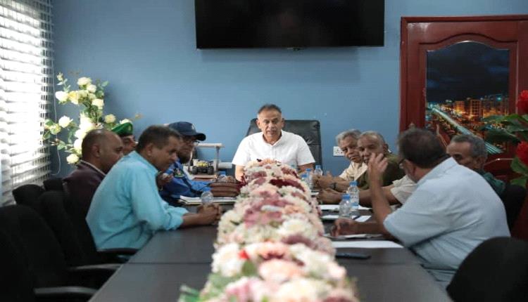 الجاوي يترأس اجتماعاً تنفيذياً موسعاً لإقرار خطة طوارئ خدمية وأمنية شاملة استعداداً لعيد الأضحى في المعلا