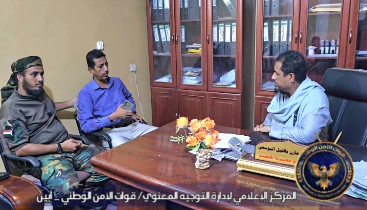 لتعزيز الاستقرار ومكافحة الجريمة.. العميد هاني السنيدي يترأس اجتماع ويلتزم بنشر دوريات لتأمين مديرية خنفر
​