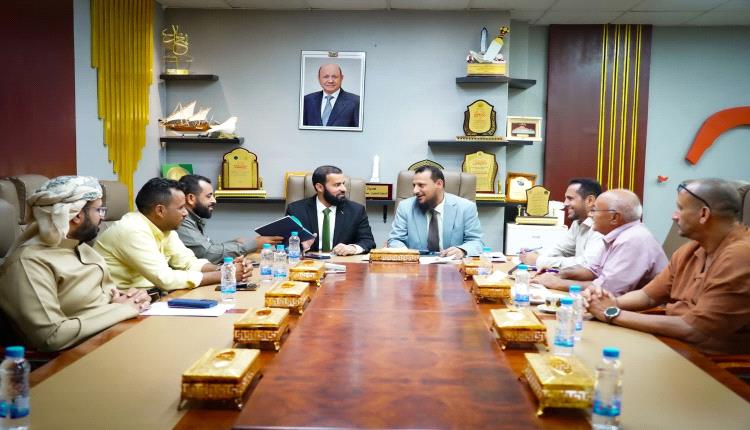 شيخ والرباش يناقشان آليات العمل المشترك في القطاعات الخدمية والتنموية والأمنية