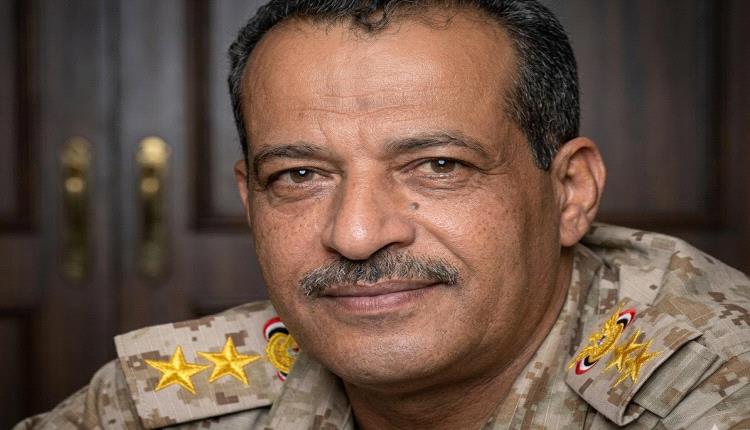 قيادة وضباط وصف ضباط محور يافع واللواء الثالث مشاة يبعثون رسالة تعزية ومواساة في وفاة اللواء طيار عبدالباسط العامري