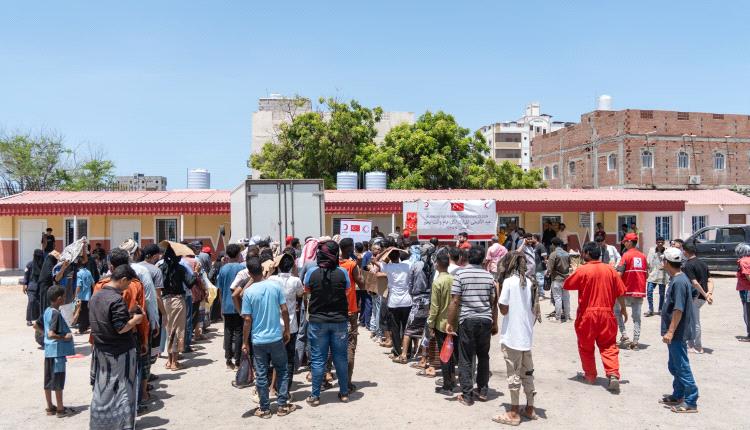 بدعم الهلال الأحمر التركي.. مؤسسة إثراء تدشن مشروع توزيع لحوم الأضاحي في عيد الأضحى المبارك 1447هـ لـ500 أسرة في عدن