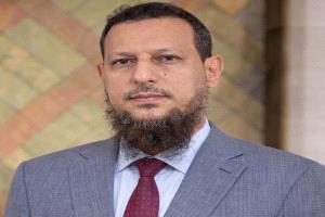 محافظ عدن يوجه بإخلاء وهدم عمارتين مهددتين بالانهيار في المعلا مع ضمان سكن وتعويض السكان