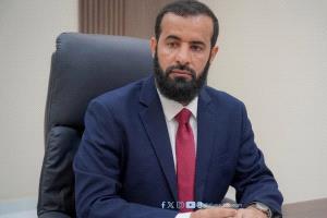 محافظ أبين يوجّه بصرف حافز مالي للمعلمين المتطوعين قبيل عيد الأضحى