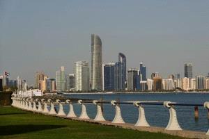الإمارات تعلن إحباط هجمات صاروخية ومسيرات إيرانية وتؤكد جاهزيتها للرد
