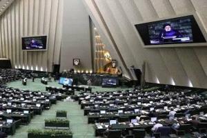 طهران: مضيق هرمز لن يُدار بمنشورات ترامب وتدخل واشنطن انتهاك لاتفاق وقف إطلاق النار