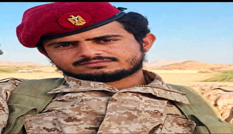 قائد اللواء الثالث دعم وإسناد يعزي في استشهاد البطل هارون عبد الفتاح الشبحي