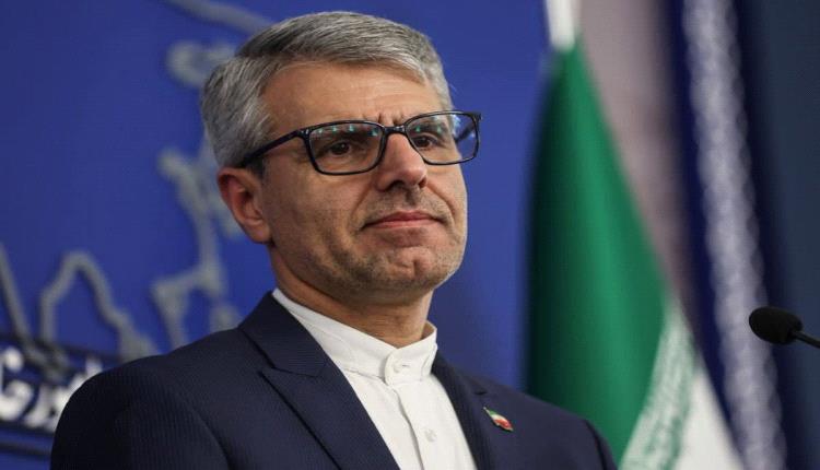 إيران تتهم واشنطن بعرقلة المفاوضات وتؤكد استعدادها للدفاع عن أراضيها