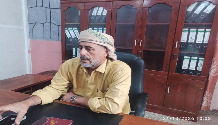 مدير عام زنجبار يناقش مع فرع المؤسسة الاقتصادية أبين افتتاح مركز لبيع المواد الغذائية بأسعار تنافسية