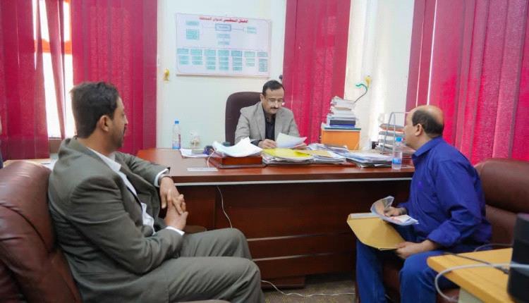 المحافظ بن الوزير يشيد بخدمات مستشفى الدفيعة ويوجه بإدراج احتياجاته ضمن أولويات خطة الطوارئ الصحية