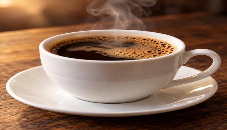 دراسة صينية تكشف ارتباط شرب الشاي بانخفاض مخاطر أمراض القلب وتحذر من تناوله شديد السخونة