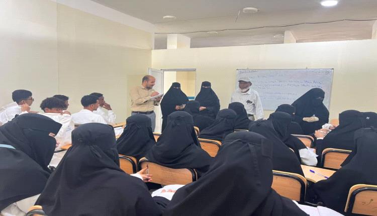 مدير عام المعاهد الصحية بالوزارة يتفقد سير العملية التعليمية بمعهد ابن النفيس بأبين