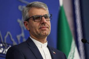 إيران تتهم واشنطن بعرقلة المفاوضات وتؤكد استعدادها للدفاع عن أراضيها
