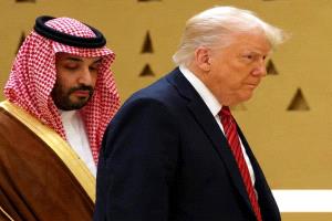 هجوم مطار الرياض يفتح الباب أمام تدخل عسكري أمريكي ضد الحوثيين وترقب لرد سعودي