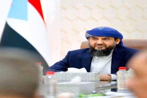 المحرمي يعود إلى عدن بالتزامن مع تطورات ميدانية متسارعة