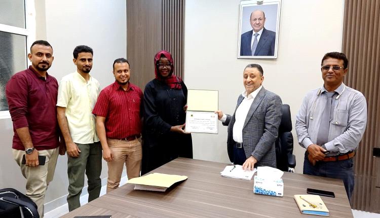 الأمين العام للمجلس المحلي يلتقي المدير القطري لمجلس الإنقاذ الدولي ويشدد على تعزيز الشراكة وتحسين جودة الخدمات في أبين