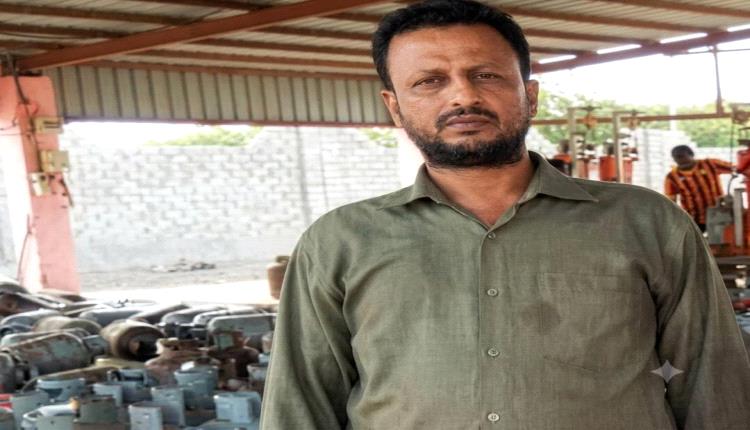 مدير مكتب الصناعة والتجارة بخنفر.. جهود متواصلة رغم الصعوبات والتحديات