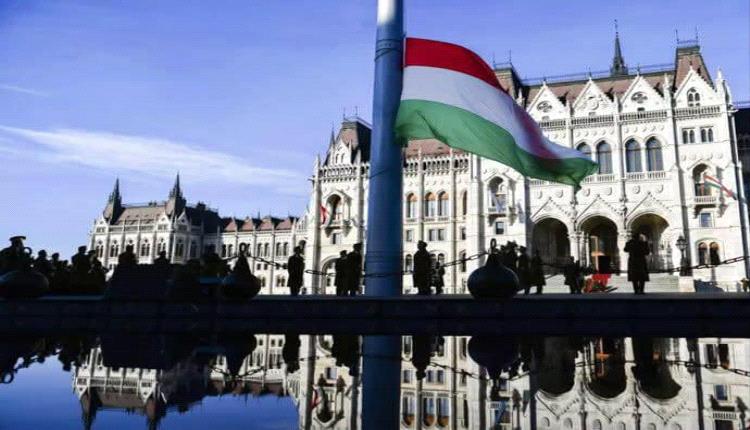 هنغاريا تطرد 10 دبلوماسيين روس وموسكو تتوعد بالرد