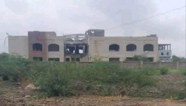 تهجير سكان قرية الغبراء في تعز.. الحوثيون يحوّلون المنطقة إلى موقع عسكري ويمنعون الأهالي من مزارعهم