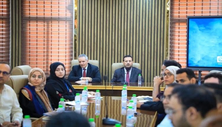 وزير الشؤون الاجتماعية والعمل ووزير الدولة محافظ العاصمة عدن يبحثان مع "أوتشا" والمنظمات الإنسانية تعزيز الاستجابة لموجات النزوح