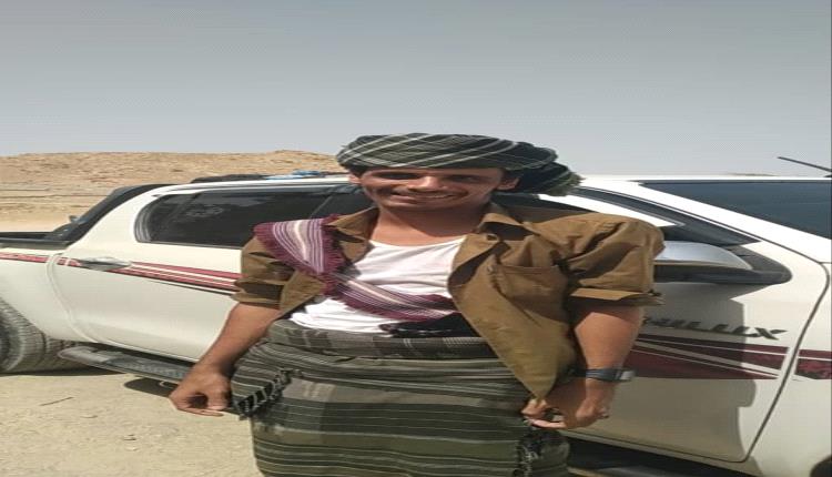 إصابة شاعر المقاومة الجنوبية بأحور "أبو محمود" بشظية في الكتف بجبهة باب المندب