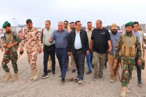وزير التربية والتعليم يزور مخيم رأس عمران ويعلن إنشاء فصلين دراسيين للنازحين